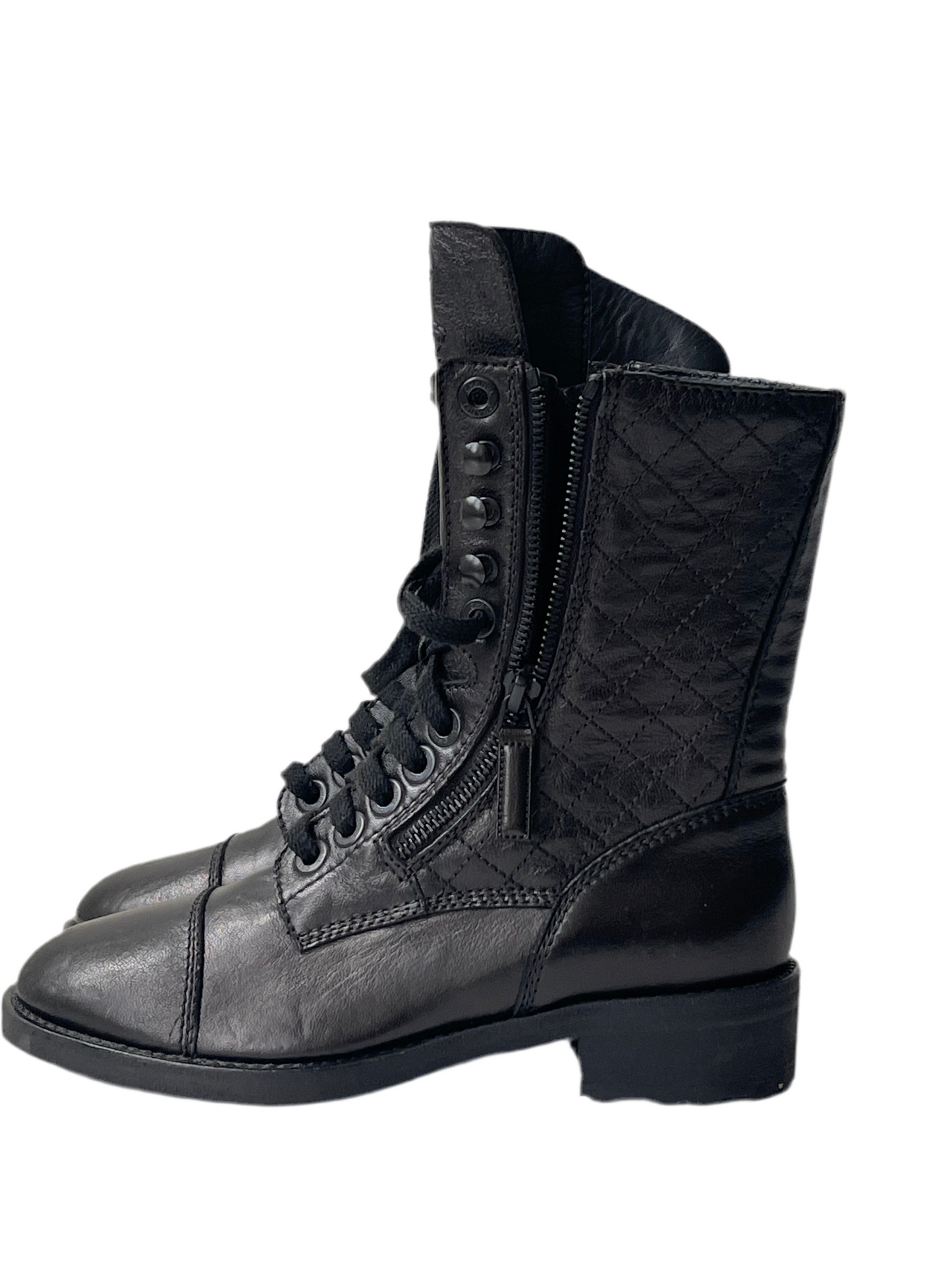 Chanel CC Quilted Combat Ankle Boots Zwart leer Maat EU 36