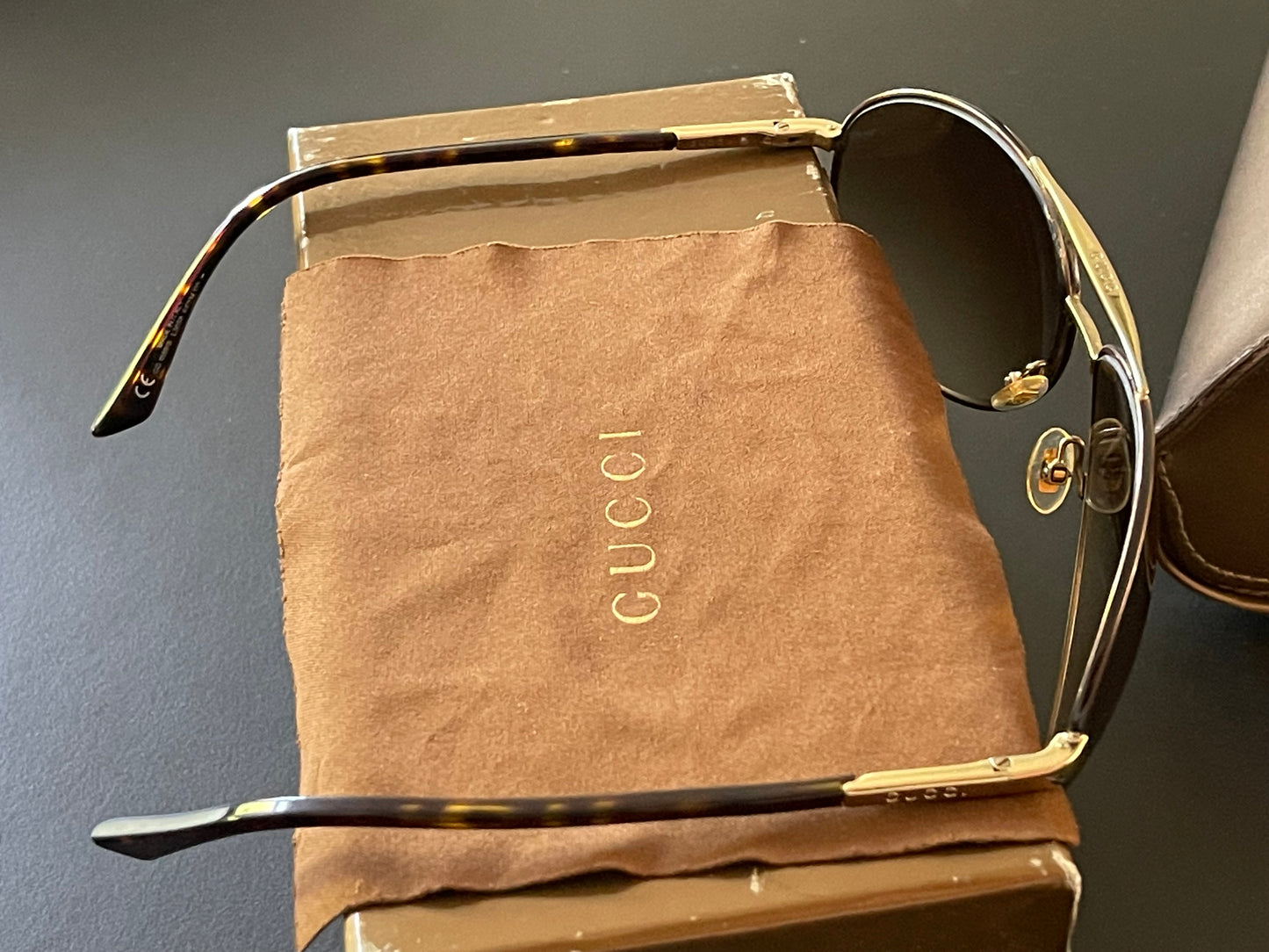 Gucci zonnebril - als nieuw incl hardcase en box