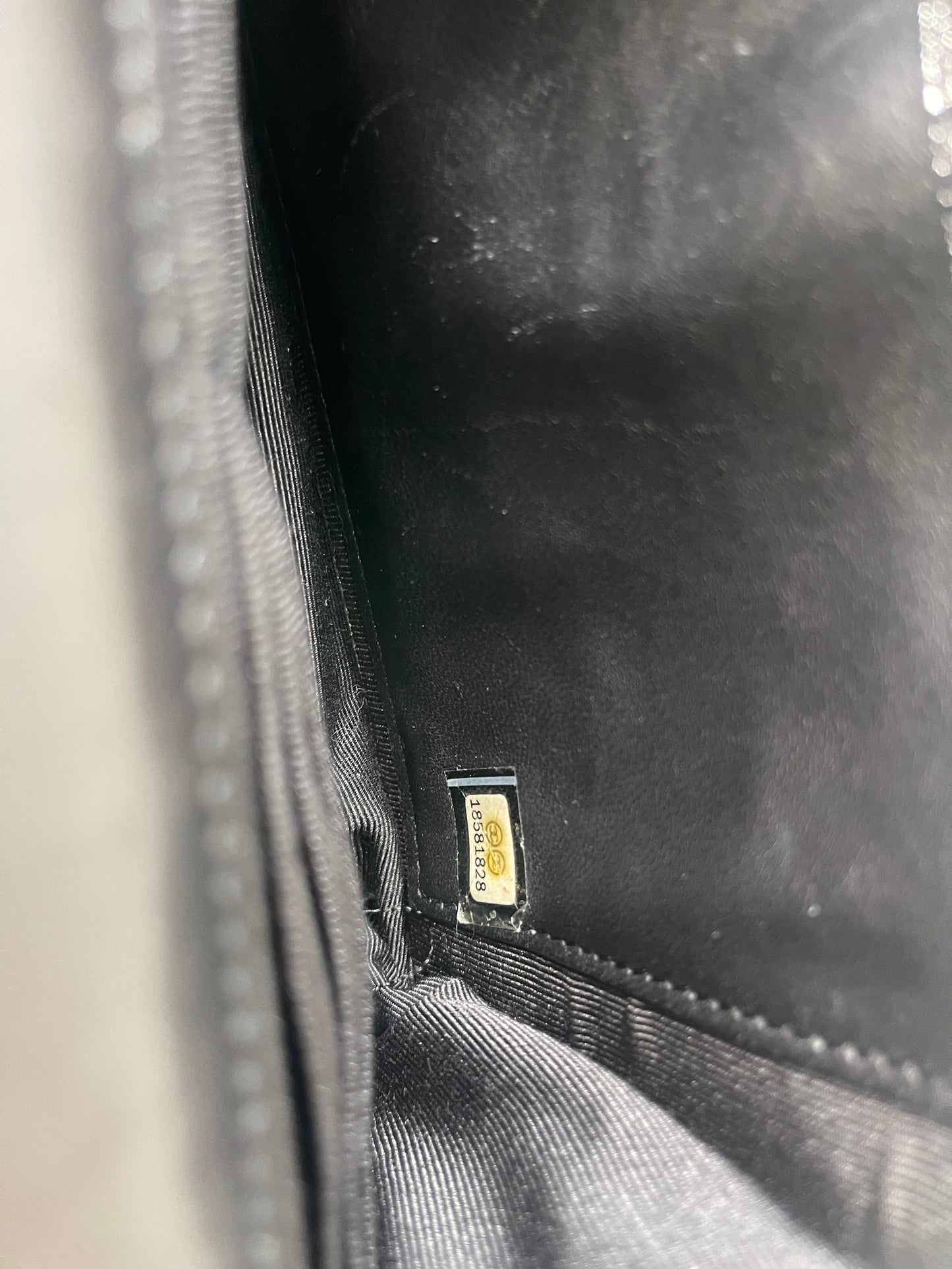 Chanel Wallet on Chain WOC Boy – Zwart Lambskin Leer – Aged Zilver Hardware – 2018