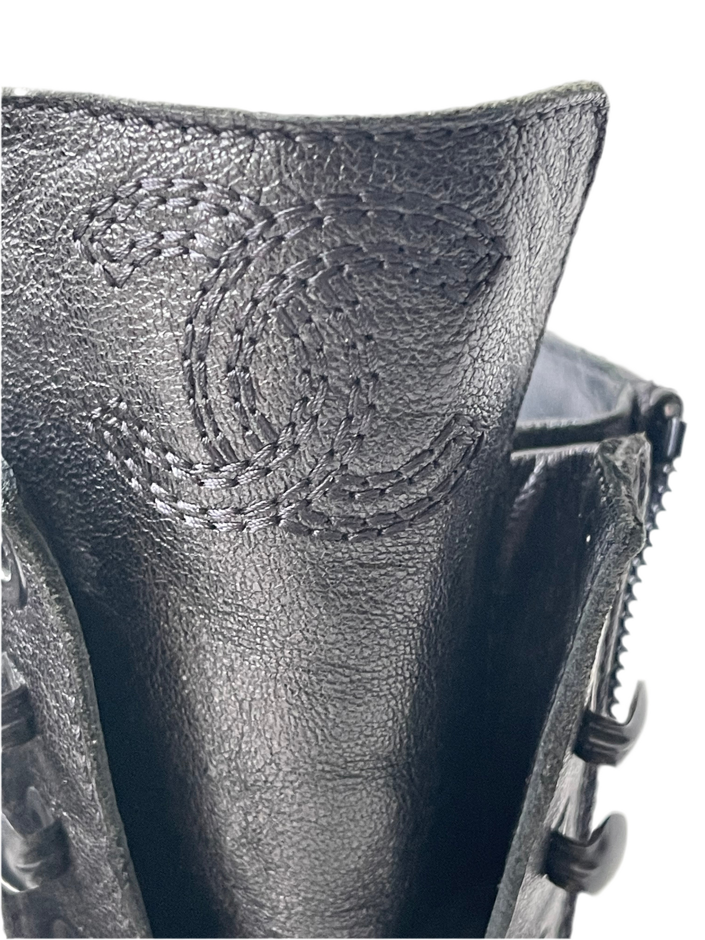 Chanel CC Quilted Combat Ankle Boots Zwart leer Maat EU 36