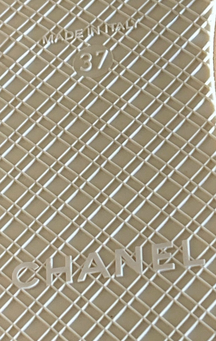 Chanel slippers maat 37