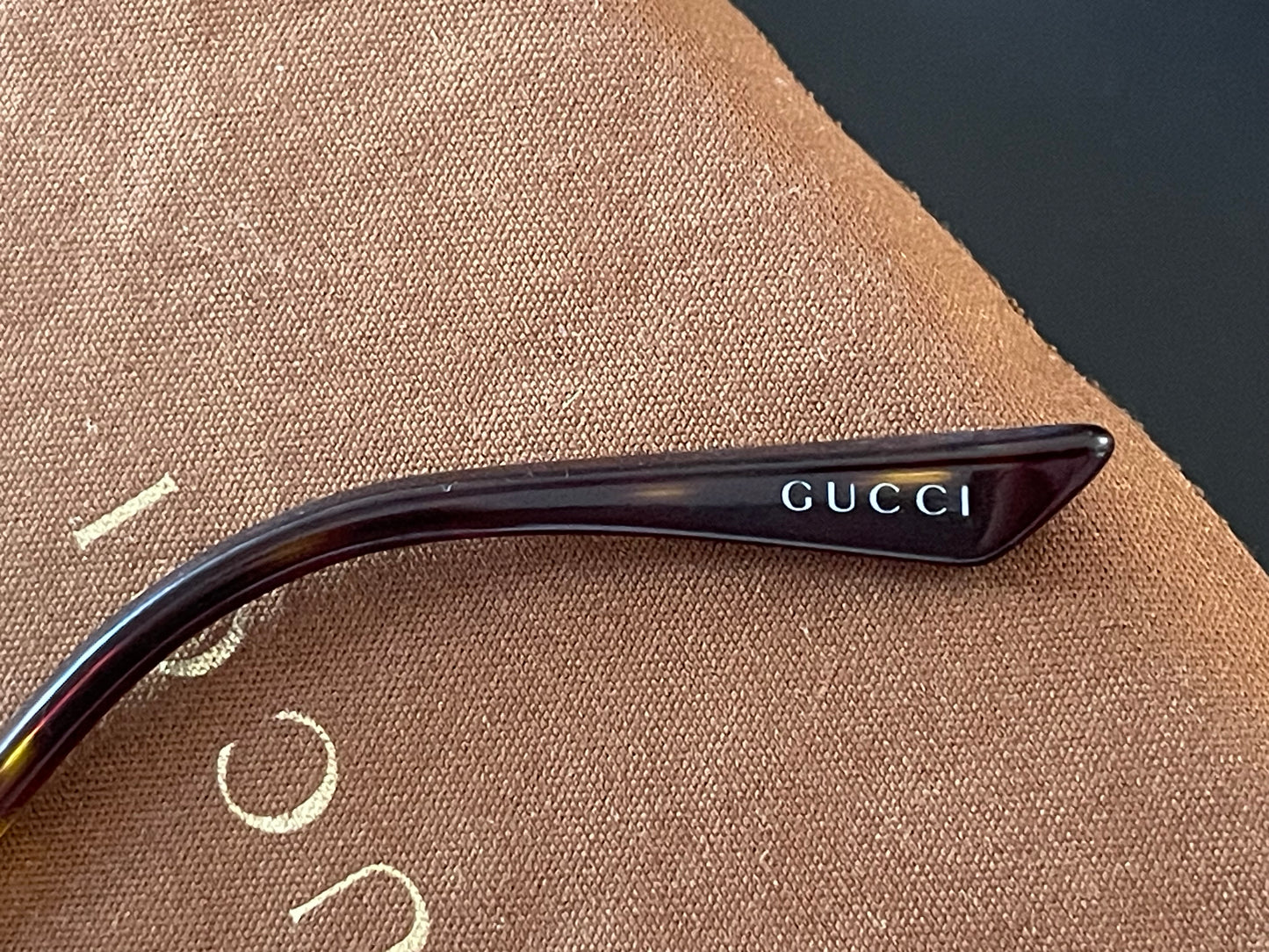 Gucci zonnebril - als nieuw incl hardcase en box
