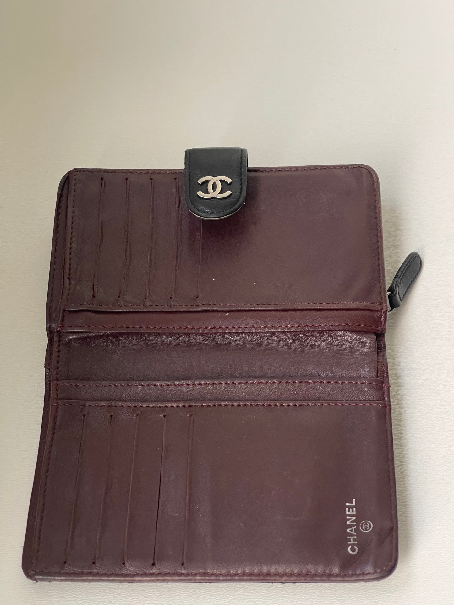 Chanel Timeless Classic Flap Wallet in Zwart Caviar leer