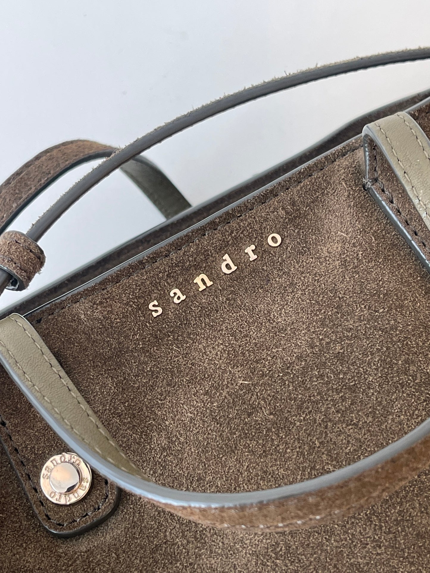 SANDRO TAS SCHOUDERTAS CROSSBODY GROEN SUEDE LEER