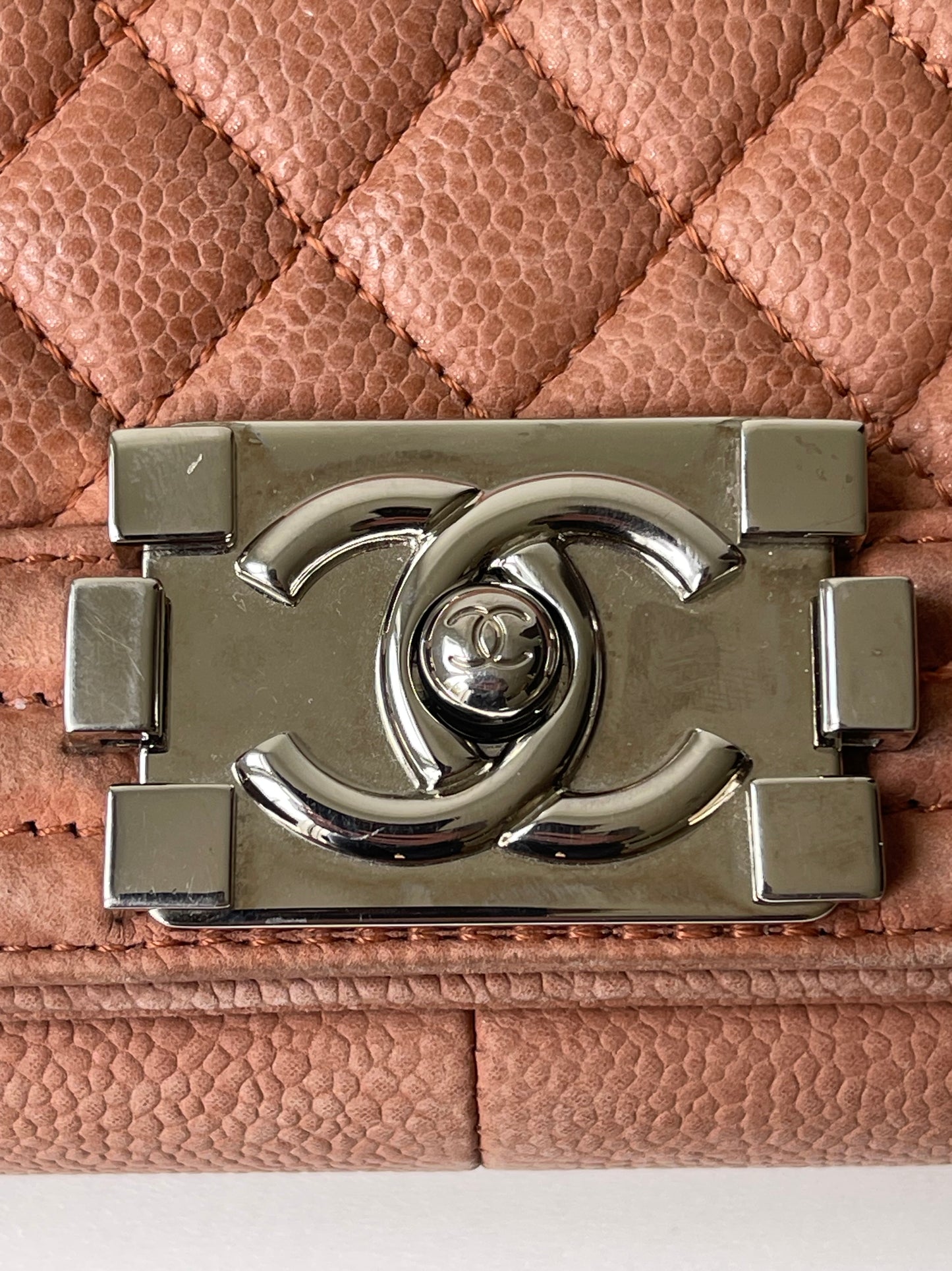 hanel Boy Bag New Medium – Zalmroze Caviar Leer – Ruthenium Hardware – Vintage - Collectie 2012/2013