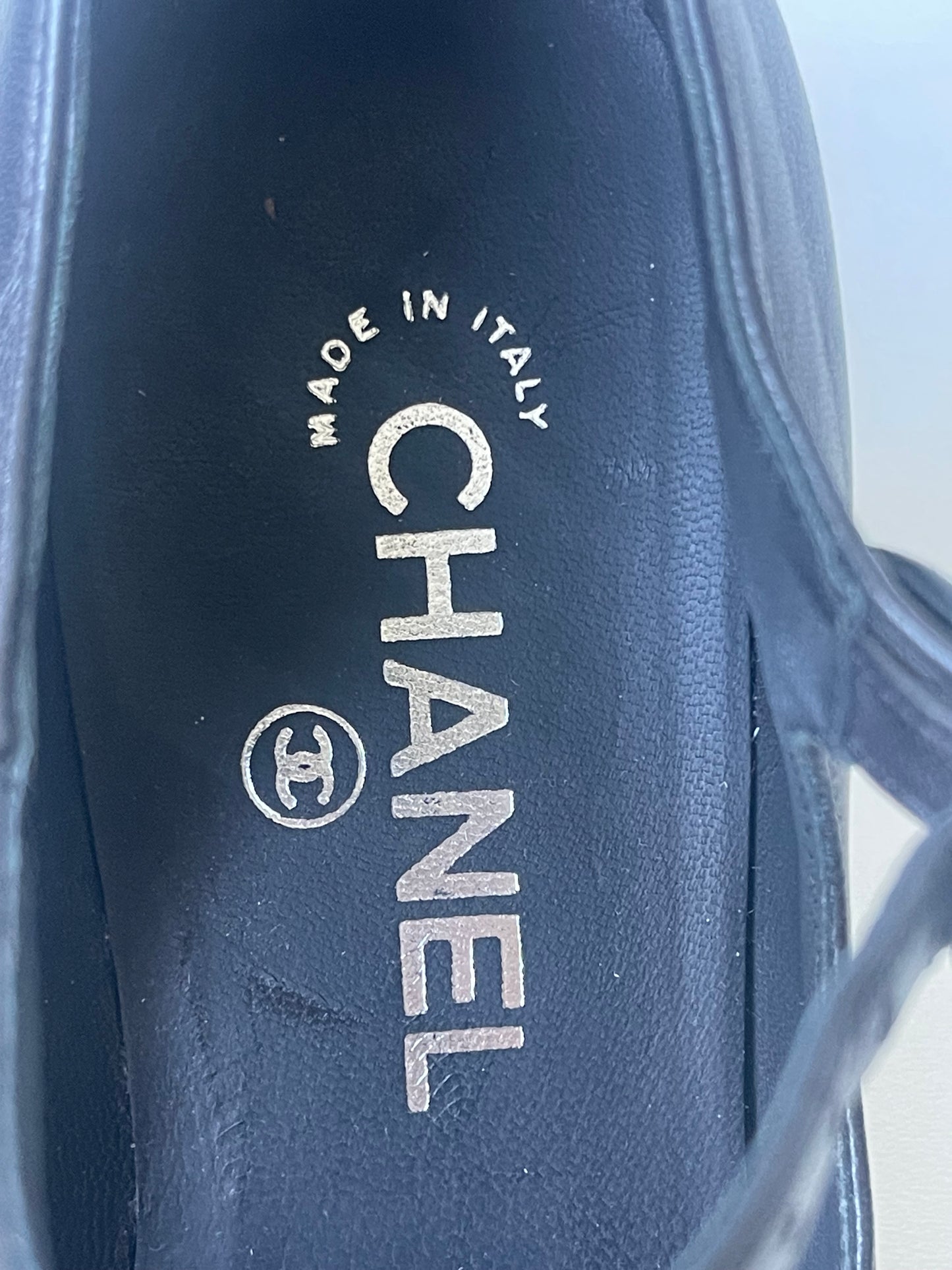 CHANEL Mary Jane Open Toe Pumps maat EU 37 / UK 4