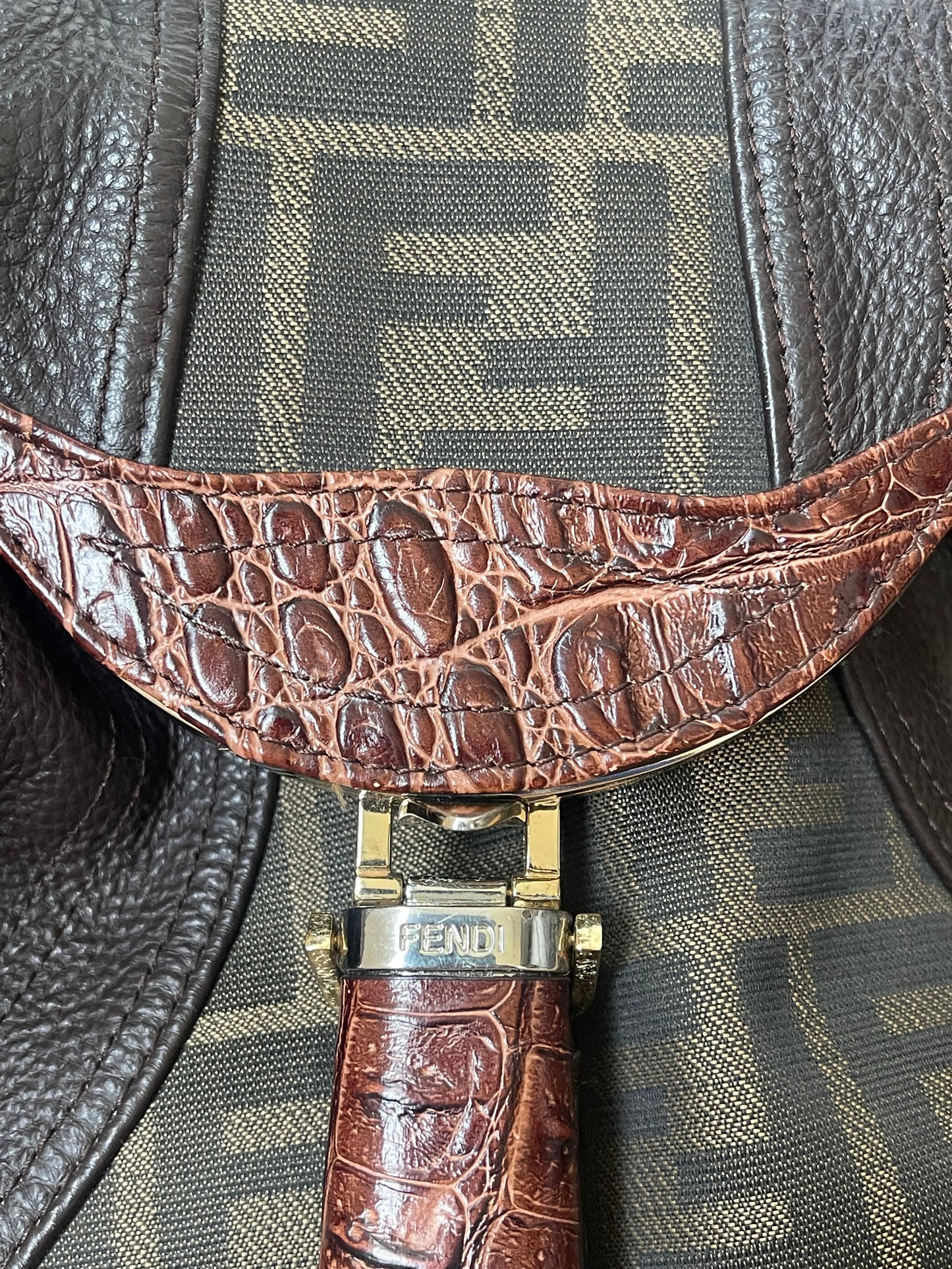 FENDI SPY BAG ZUCCA TAS VINTAGE HANDTAS BRUIN LEER
