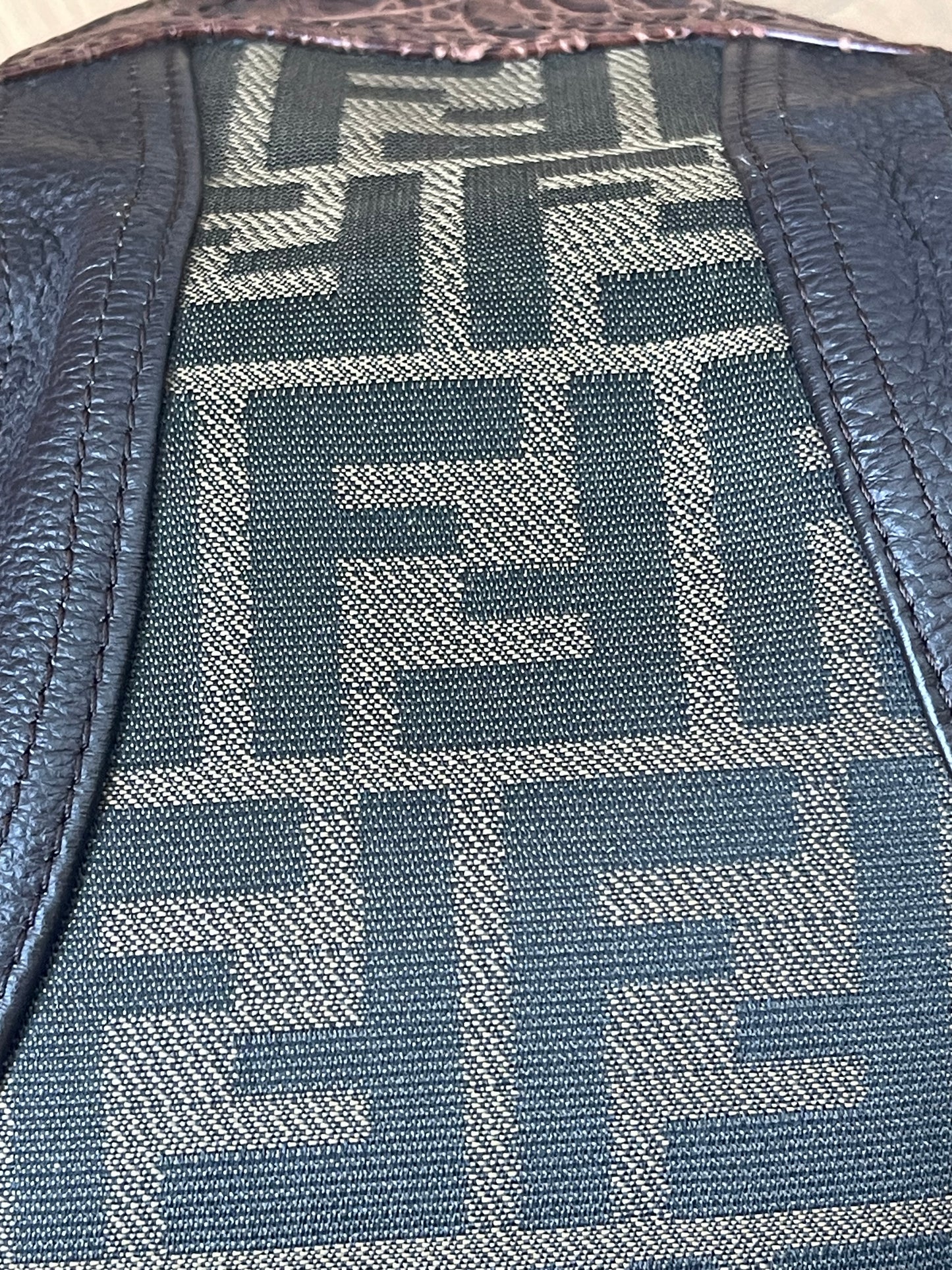 FENDI SPY BAG ZUCCA TAS VINTAGE HANDTAS BRUIN LEER