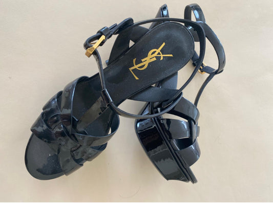 VERKOCHT - YSL - Yves Saint Laurent Tribute Leather sandal zwart lakleer maat 37 EU  / UK 4