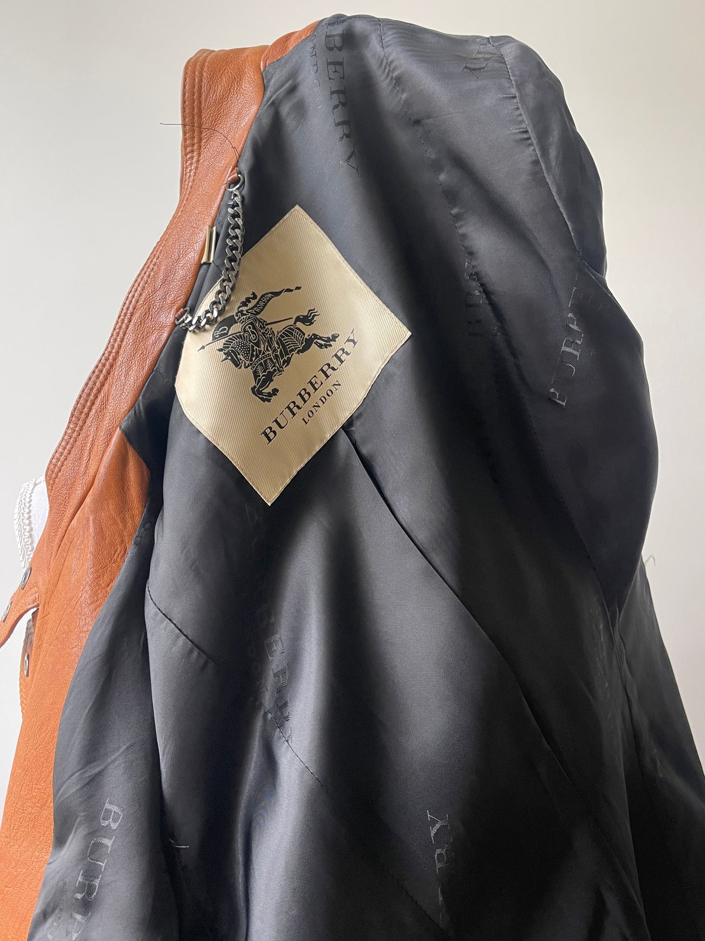Burberry Leren Trenchcoat maat EU 38