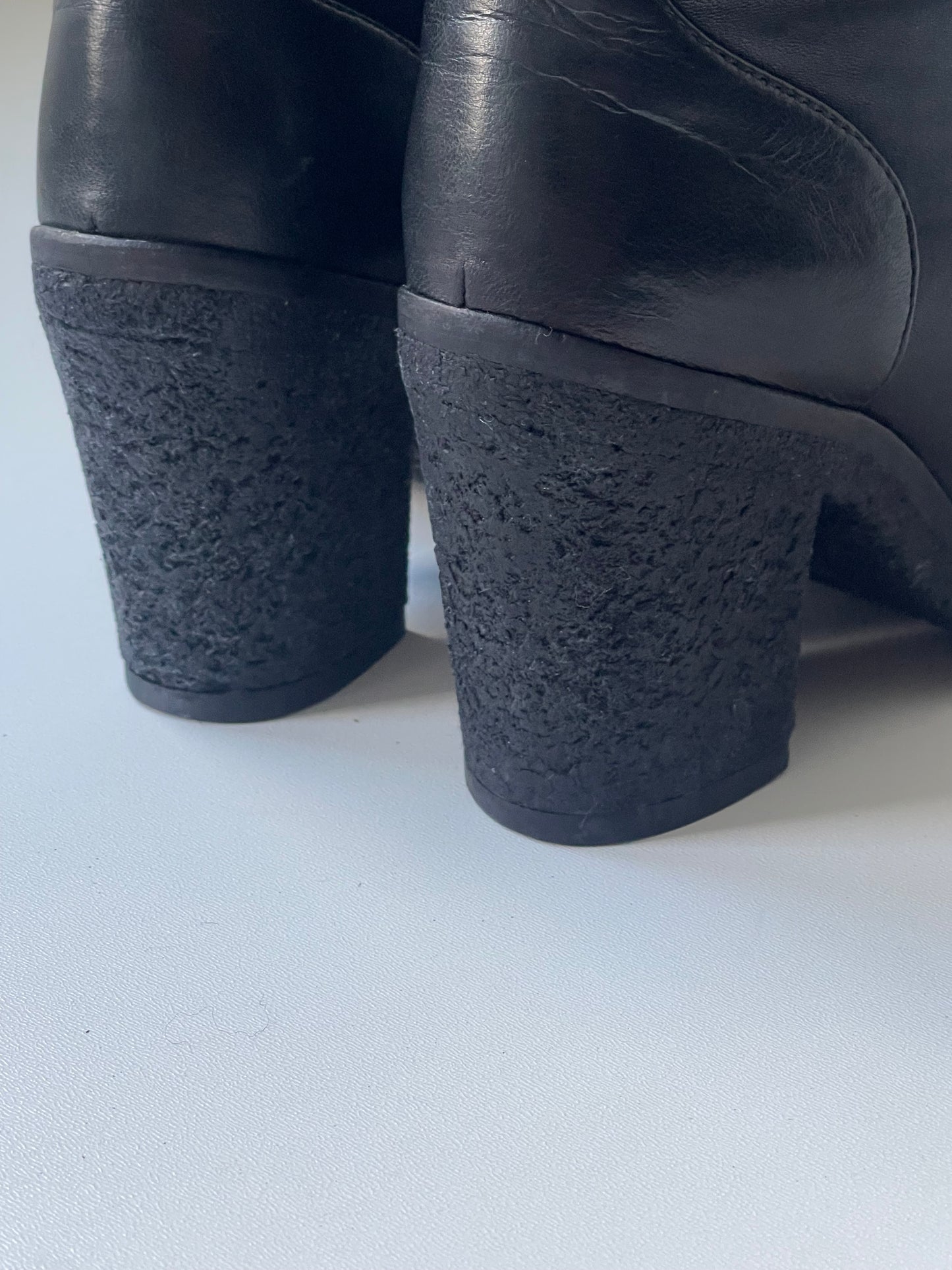 Chanel CC Zwart Quilted Leather Vintage Knit Knee-High Laarzen – Maat 37