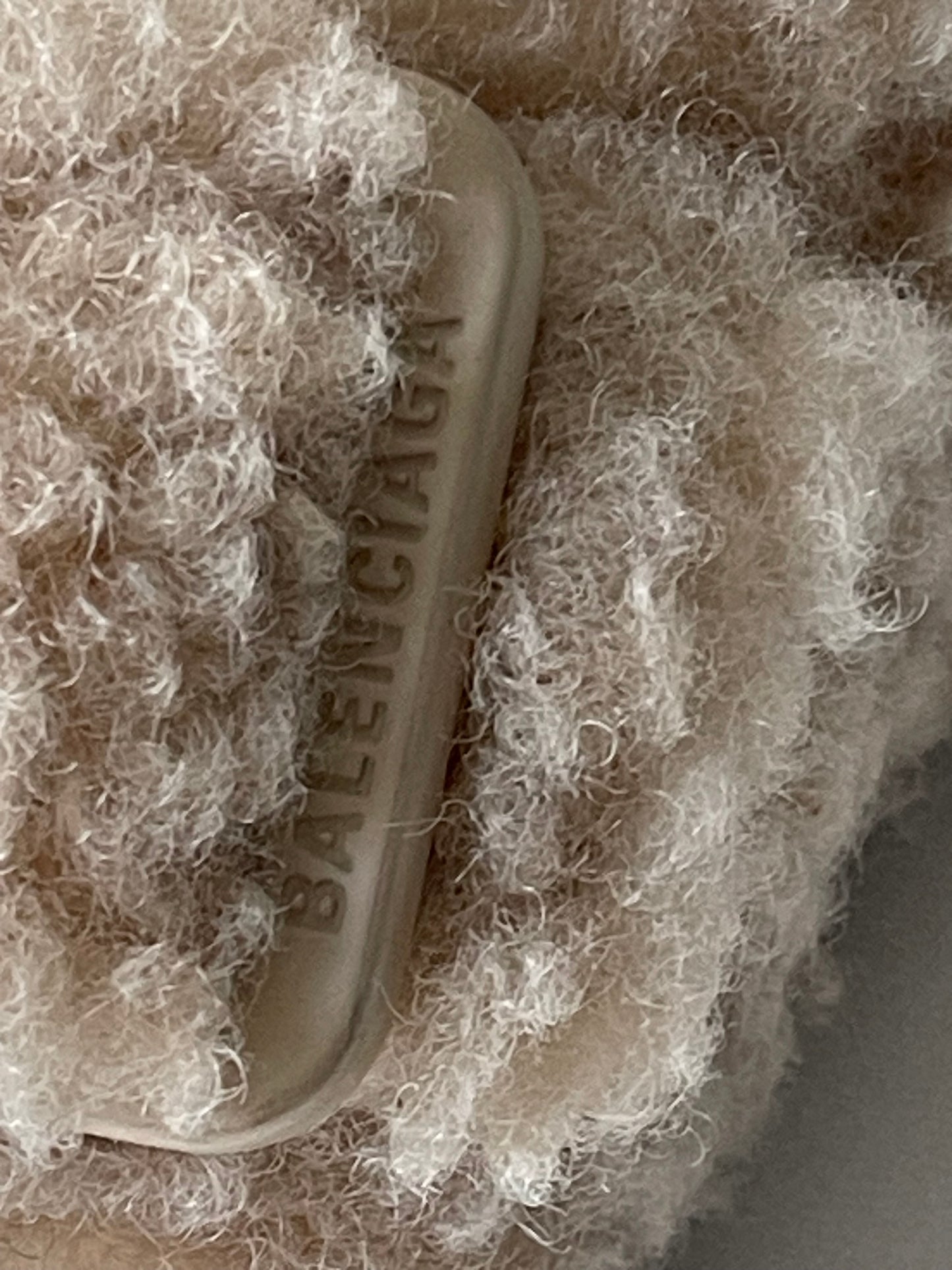 Balenciaga Mallorca Sandalen - Designer Shearling Slippers Maat 39 | Tweedehands Luxe