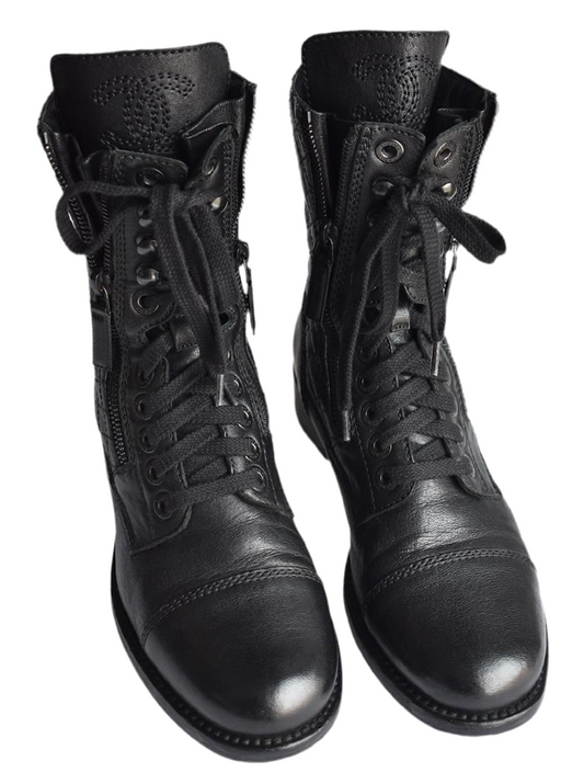 Chanel CC Quilted Combat Ankle Boots Zwart leer Maat EU 36